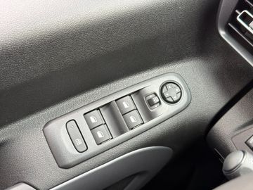 Citroën Berlingo M Benzin 110 30 Jahre Winterp.
