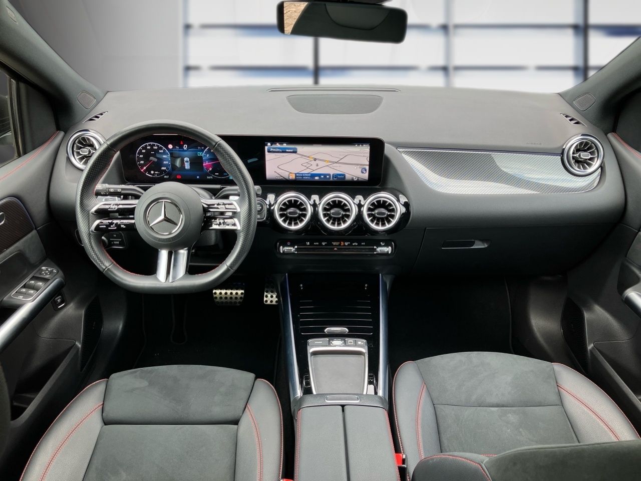 Fahrzeugabbildung Mercedes-Benz B 200 AMG AHK+Night+Keyless+Ambi+AdvSound+LkrdHz
