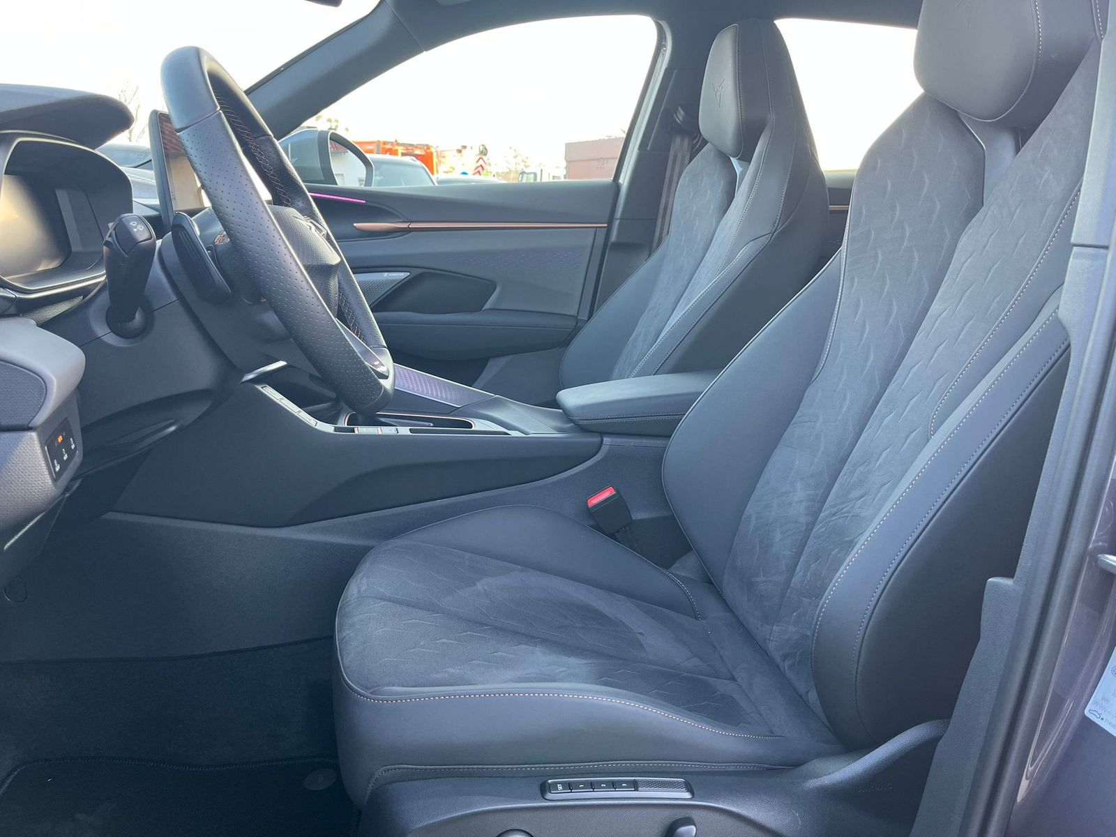 Fahrzeugabbildung CUPRA Terramar 2.0 TSI 4D VZ HUD*MATRIX*PANO*DCC*20"