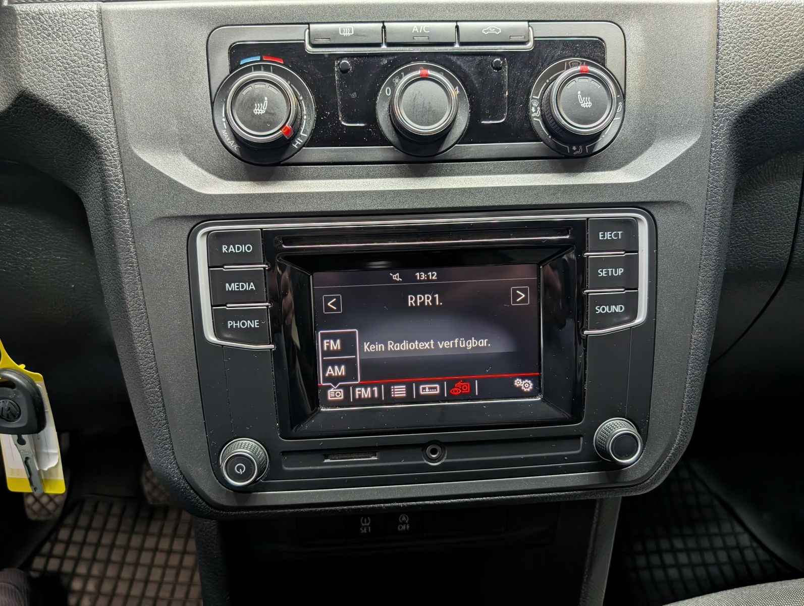 Fahrzeugabbildung Volkswagen Caddy 1.0 TSI BMT Klima Sitzheiz PDC 5-Sitz Temp