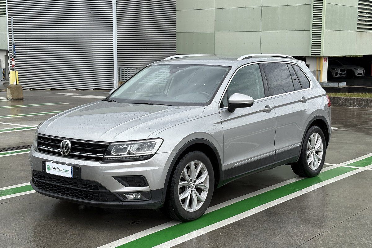 VW VOLKSWAGEN Tiguan 1.6 TDI SCR Business BlueMotio