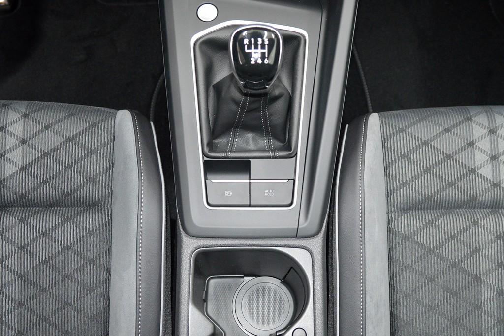 Volkswagen Golf VIII 1.5 TSI ACT R-Line PANO*IQ.LIGHT*VIRTU, миниатюра 9