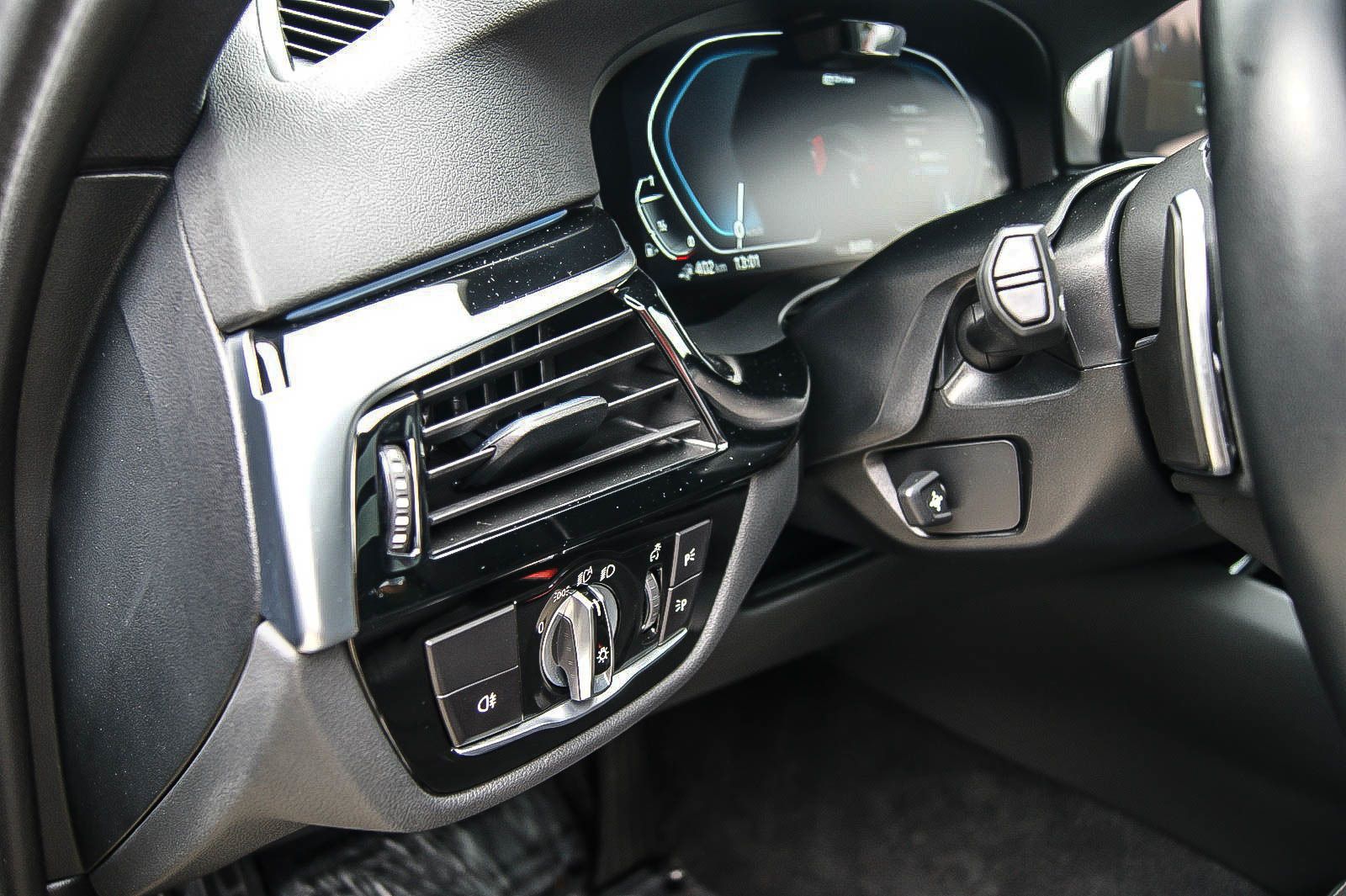 BMW 530 e Touring BANG&OLUFSEN PANORAMA HUD KAMERA foto 28