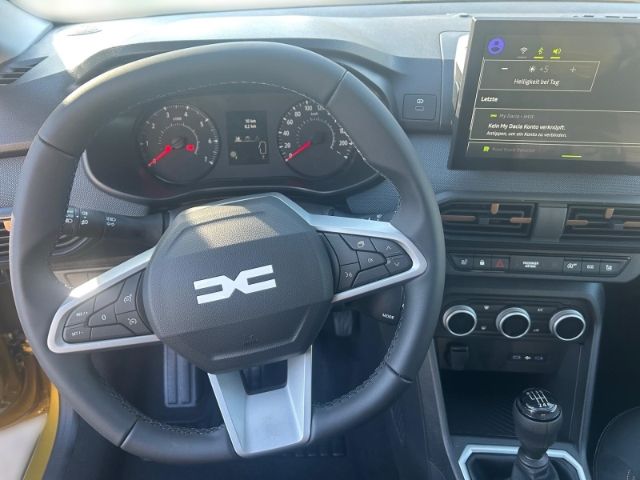 Fahrzeugabbildung Dacia Sandero III Stepway Expression Winterpaket+Navi,