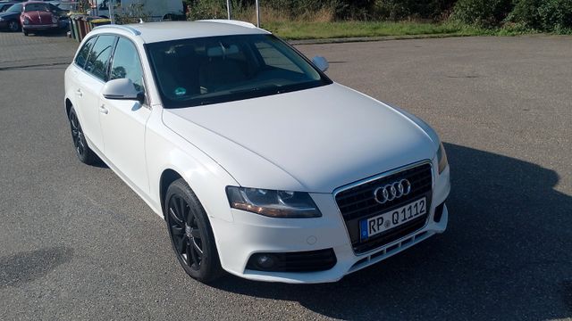 Audi A4 1.8 T Ambiente Avant.Navi-Steuerkette Neu