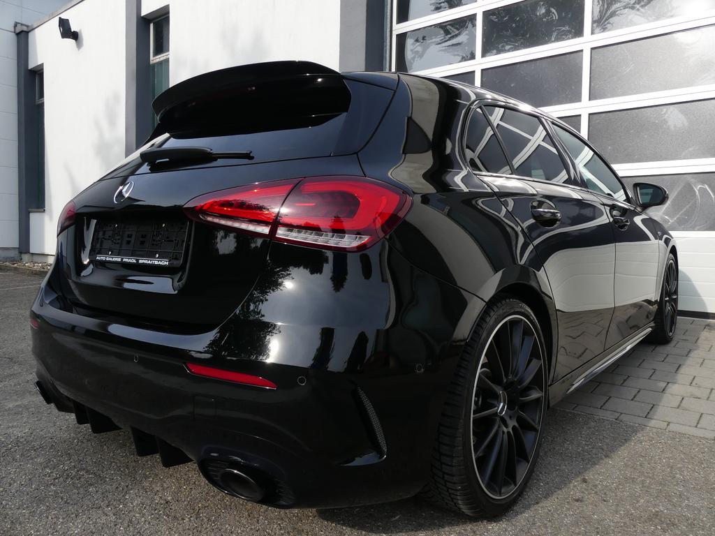 Mercedes-Benz A 35 AMG