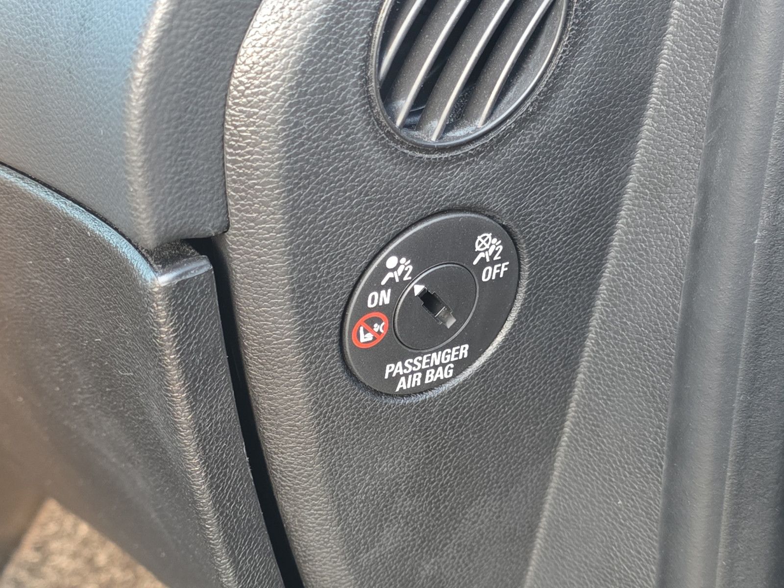 Fahrzeugabbildung Opel Zafira Tourer 7-SiTZER+AUTOMATiK+KAMERA+PANORAMA