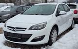 Opel Astra J Lim. Selection - priv Ratenzahlung mögl. - Opel Astra: Weiß, J