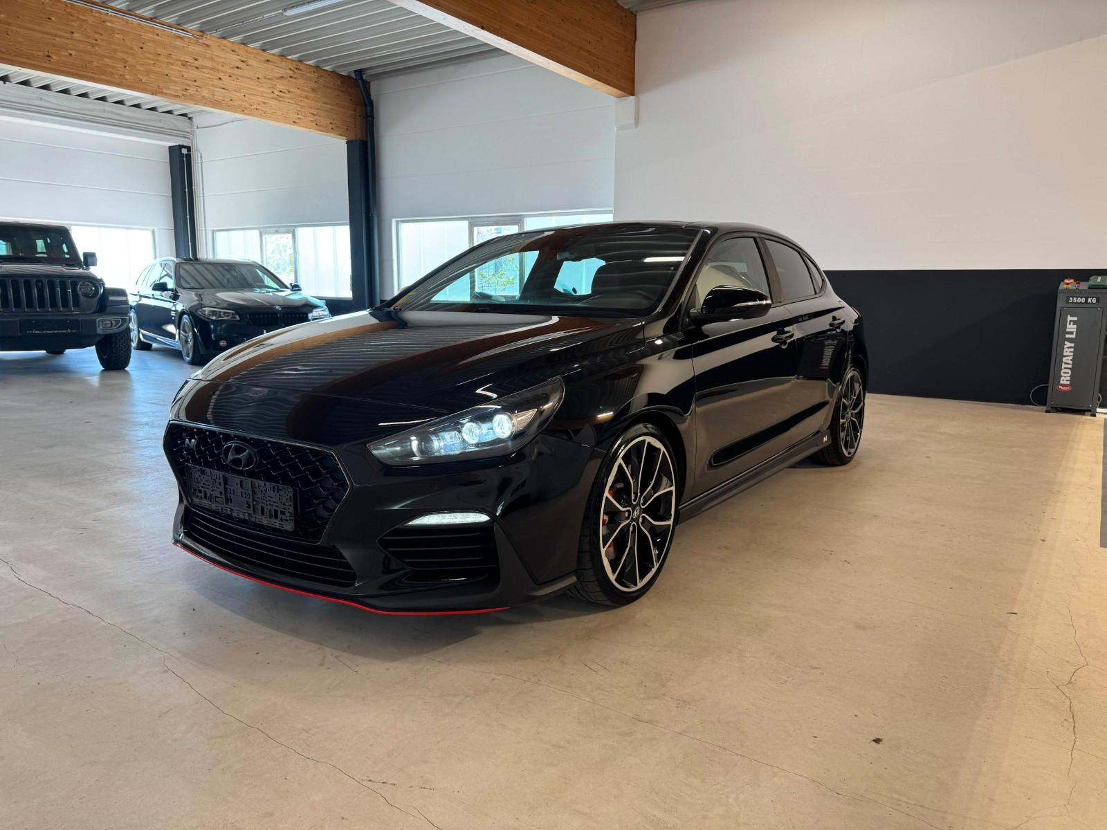 Hyundai i30 Fastback N Performance*LED*SHZ*8FACH*KAMERA*