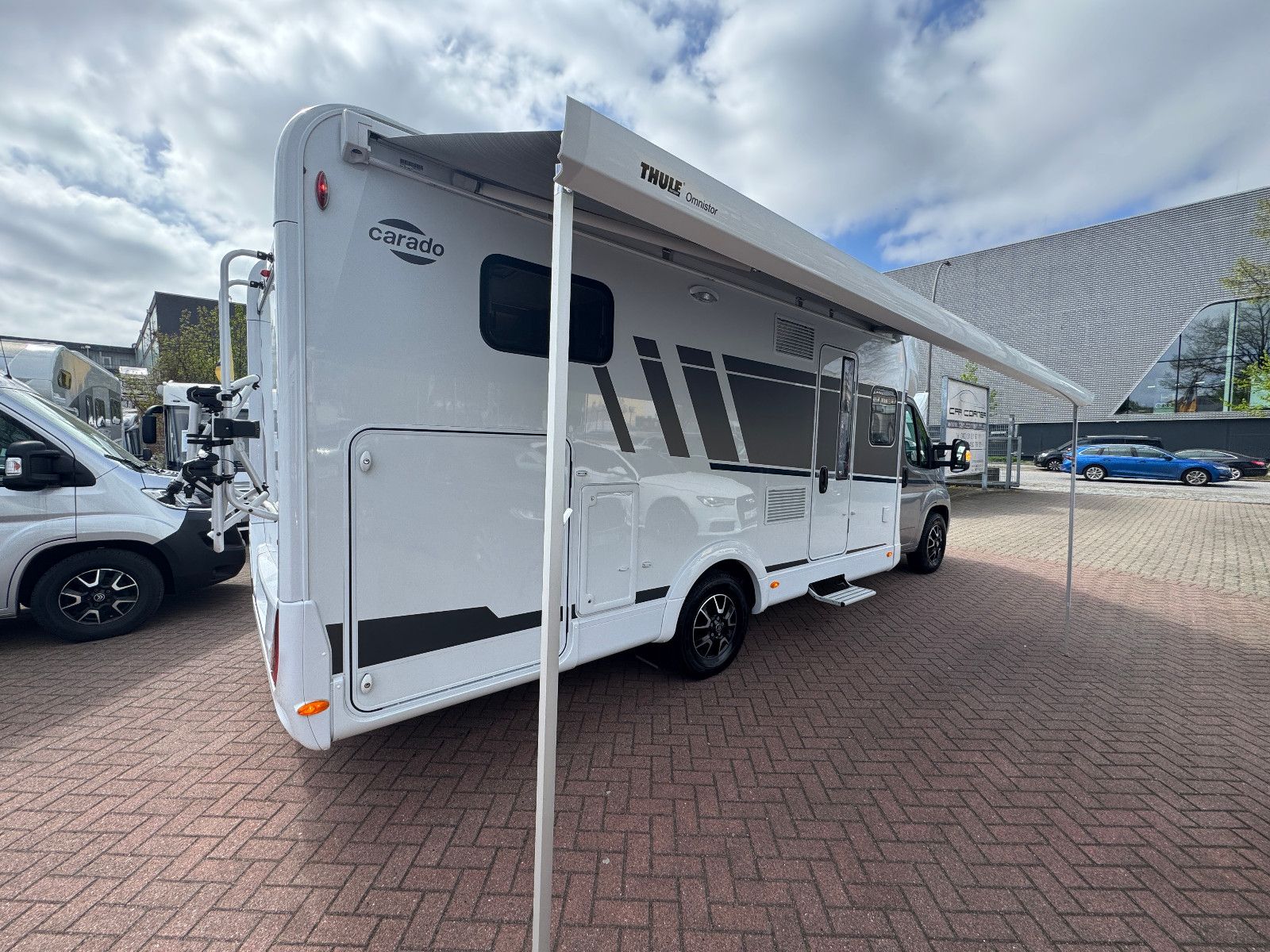 Fahrzeugabbildung Carado T 457 Pro + HYDRAULISCHE HUBSTÜTZEN LUFTFEDERUNG