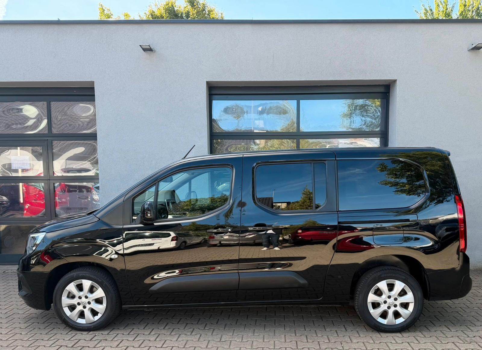 Opel Combo Elektro Behindertengerecht Rollstuhlrampe