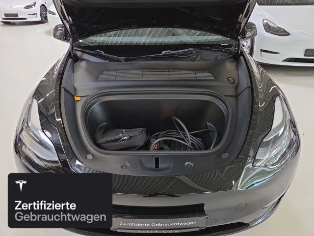 Tesla Model Y Long Range AWD foto 8