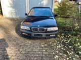 BMW Bmw E46 330i Limousine - BMW 330 Limousine E46 330i mit Benzin-Antrieb