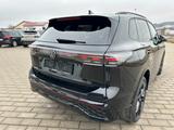 Volkswagen Tiguan R-Line+STANDHEIZUNG+AHK+PANO+IQ-LIGHT - Volkswagen Tiguan Tageszulassungen mit Benzin-Antrieb