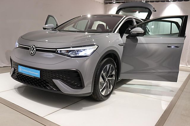 ID.5 Pro 77kWh 128kW ACC Kamera Ganzjahresreifen