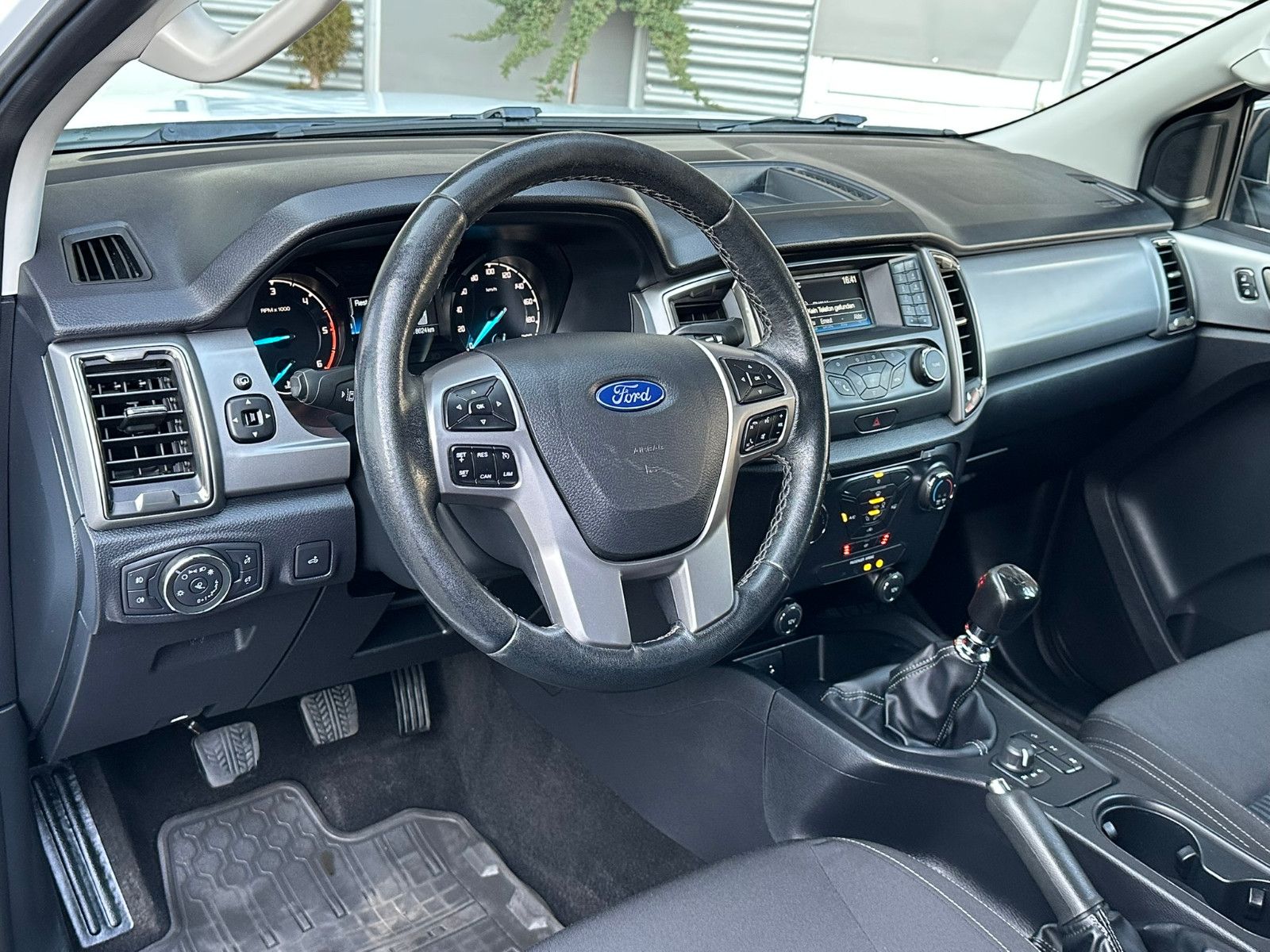 Ford Ranger XLT Extrakabine 4x4*AHK*SHz*TÜV+Insp.NEU foto 9