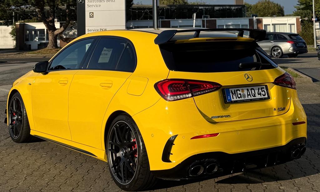 Mercedes-Benz A 45 AMG
