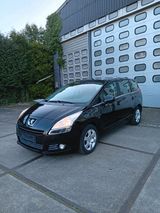 Peugeot-5008 - Peugeot 5008: Kombi