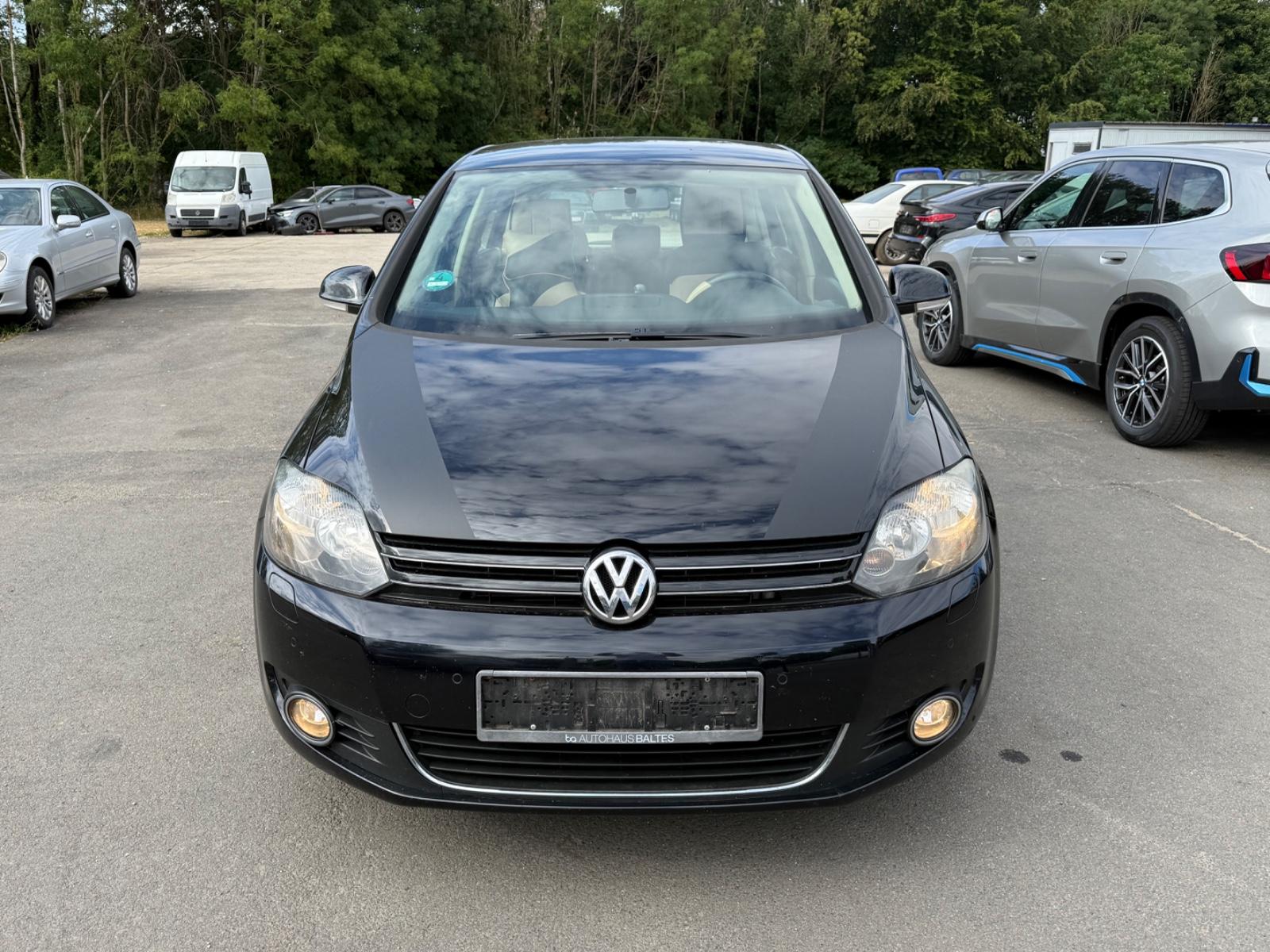 Volkswagen Golf Plus 2010 — rear view