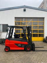 Linde E 25 HL-01/600 Zinkenverstellgerät 16900.- Netto - Linde E16