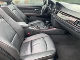 BMW 330d Cabrio/Leder/Navi/Xenon/SHZ/eSitze - gebrauchte BMW 330 aus dem Jahr 2012