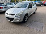 Hyundai i20 Classic Klima-E Fenster-ABS-ASR-Airbags - gebrauchte Hyundai i20 aus dem Jahr 2010