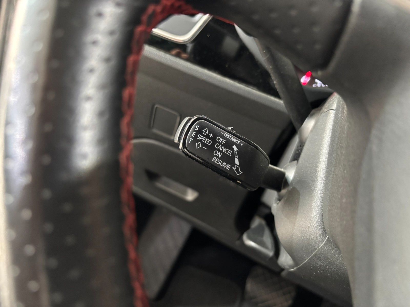 Fahrzeugabbildung SEAT Leon FR 2.0TDI DSG/ACC/SHZ/ALLWETTER