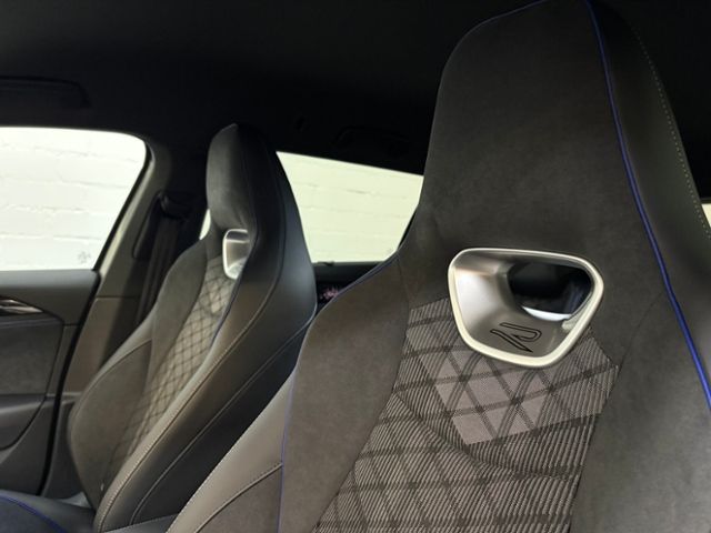 Volkswagen Passat - Bild 18