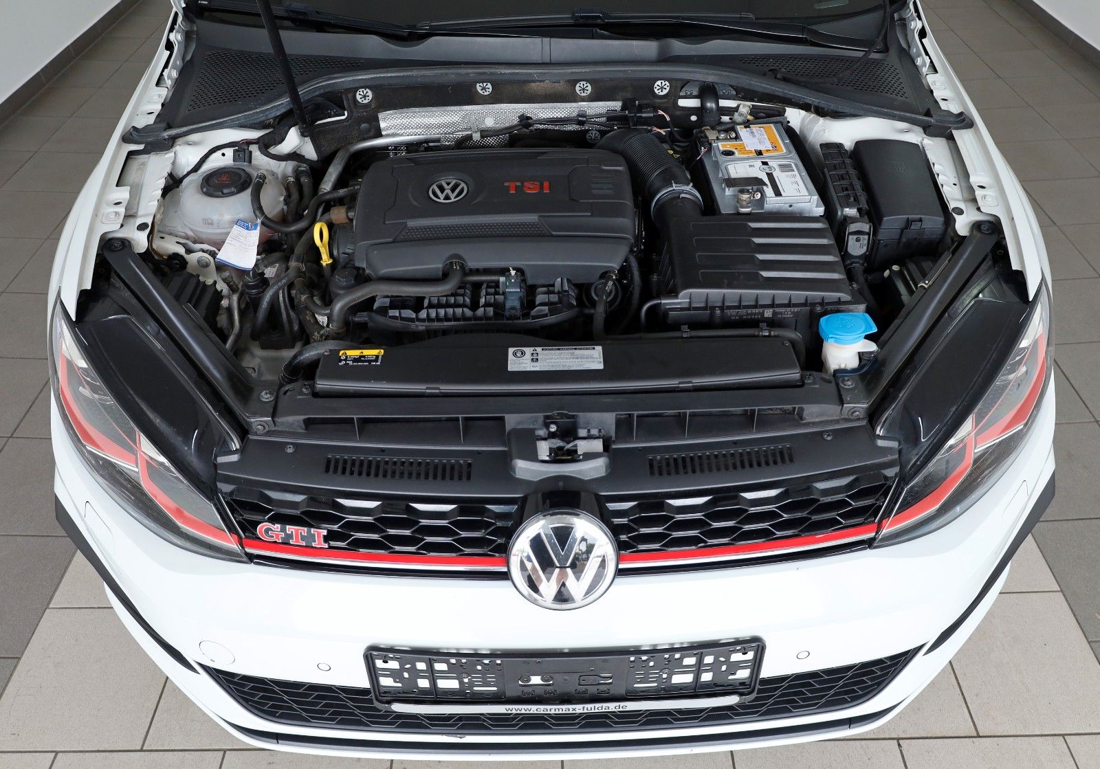 Fahrzeugabbildung Volkswagen Golf VII Lim. GTI Performance Navi,LED,SH,ACC