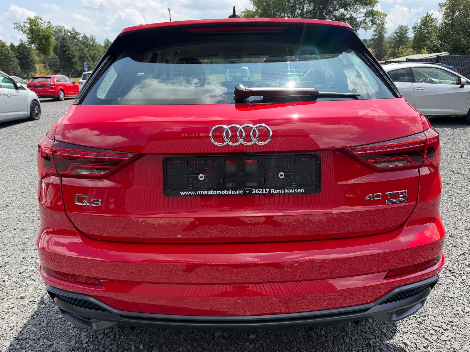 AUDI Q3 40 TFSI quattro S line NAVI/AHK/LED – Foto 5
