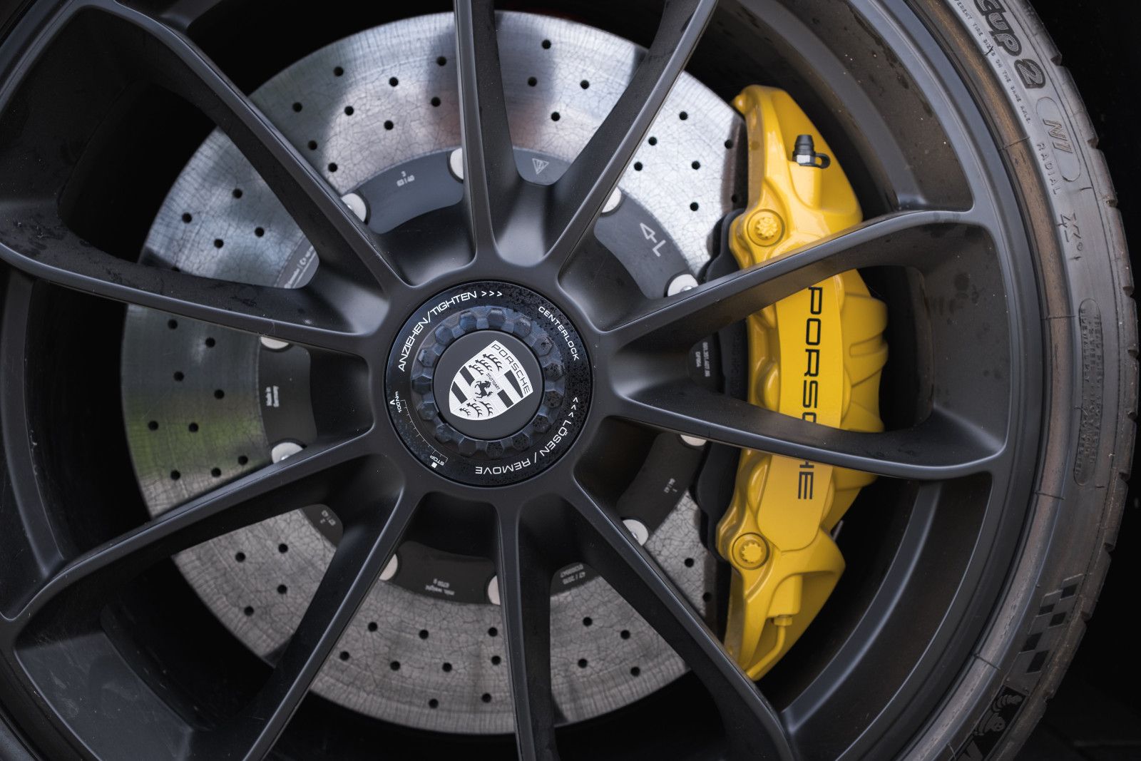 Fahrzeugabbildung Porsche 991/911 Speedster-90Ltr.-Lift-Approved-56 KM!!!