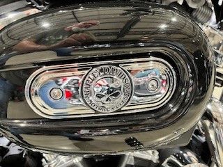 Fahrzeugabbildung Harley-Davidson Sportster XL1200C Custom Finanzierung ab 4,99%