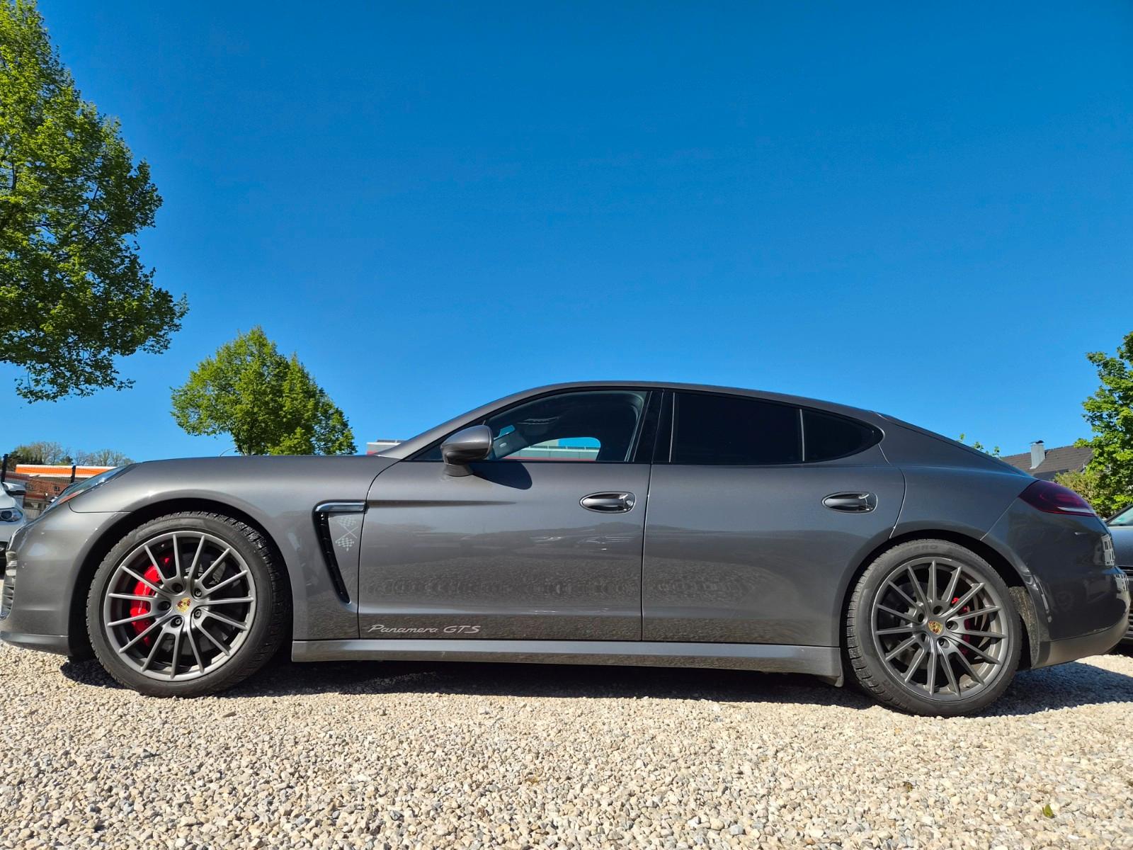 Porsche Panamera GTS 4.8 V8 441ch - PDCC - PCM - Historique d'entretien - Freins neufs - Vidange moteur & boites