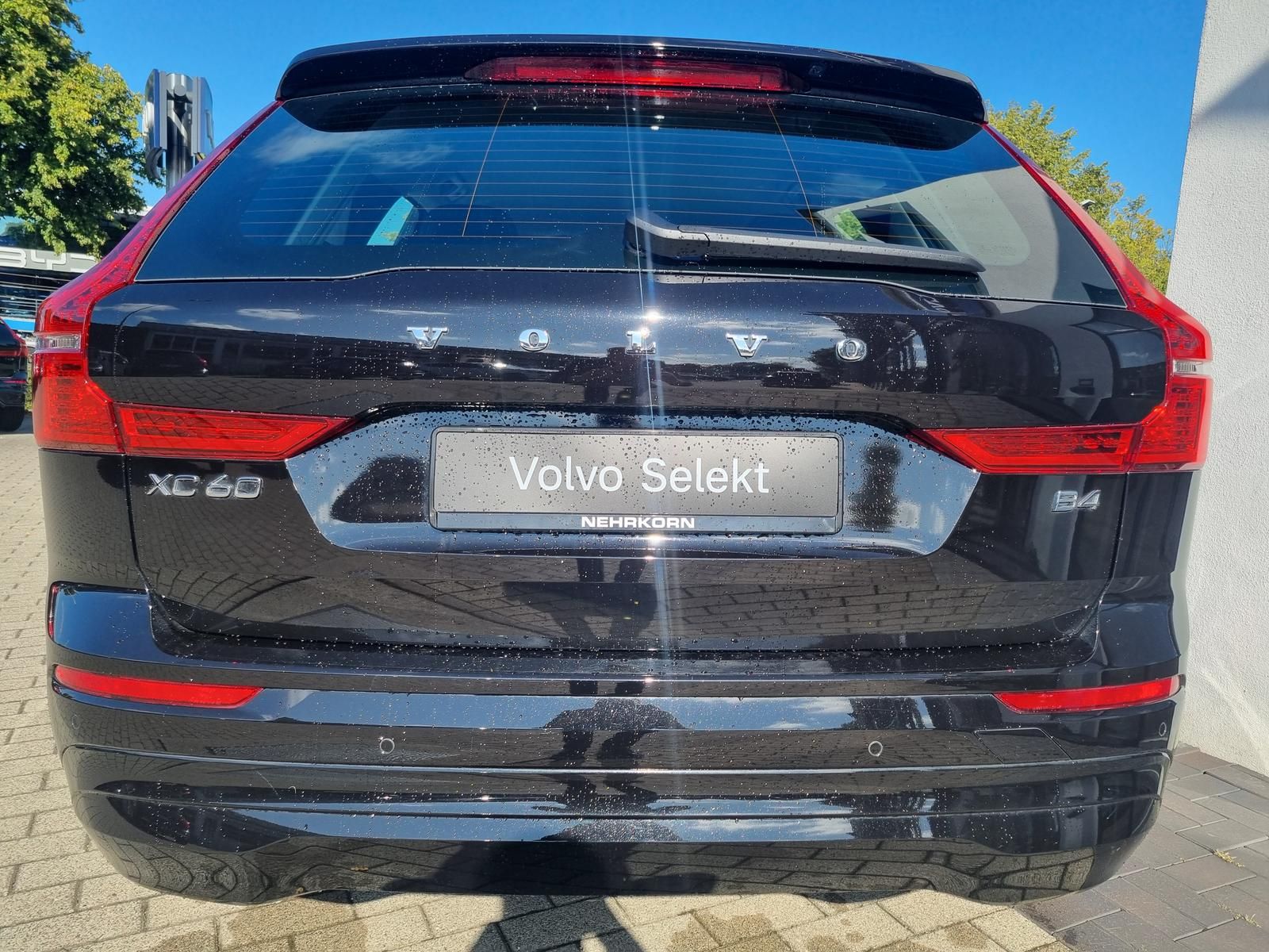 Fahrzeugabbildung Volvo XC60 B4 D 2wd Core 'ACC,BLIS, Kurvenlicht'
