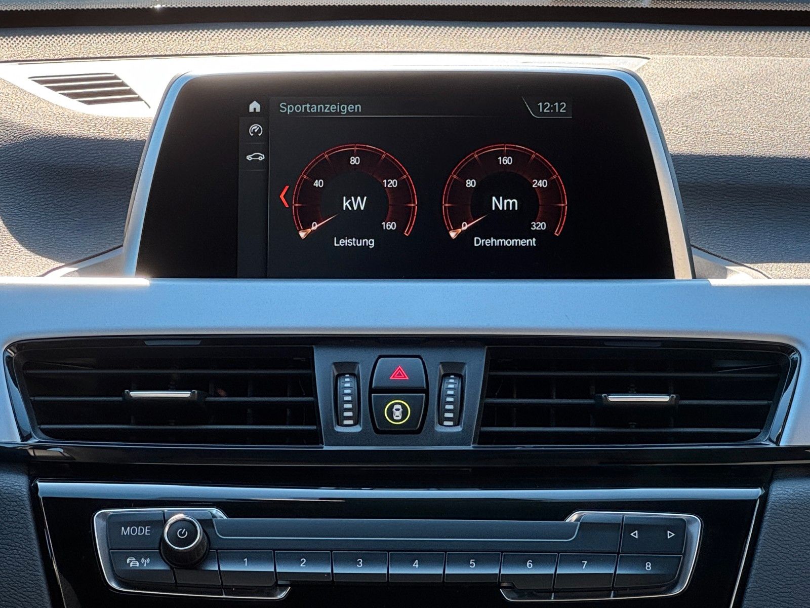 Fahrzeugabbildung BMW X1 sDrive20i Advantage Tempomat AHK PDC SHZ LED