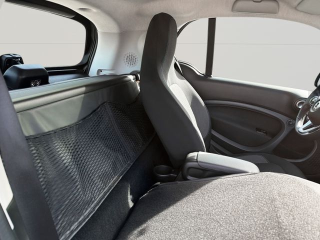 Smart fortwo coupe electric drive EQ passion+SZH+Pano