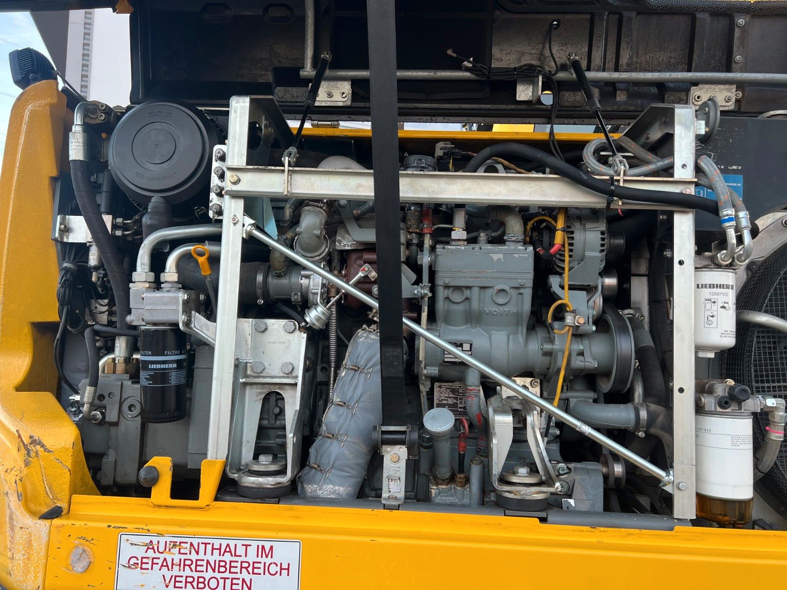 Fahrzeugabbildung Liebherr A922 Rail Litronic / 8.277h / Bahnzulassung 2030