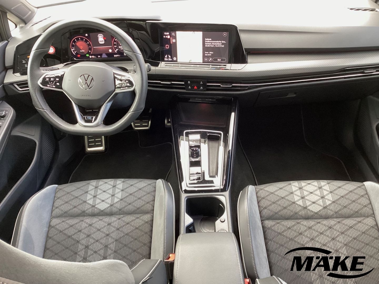 Golf R-Line 1.5 eTSI DSG ACC IQ.L NAV RFK