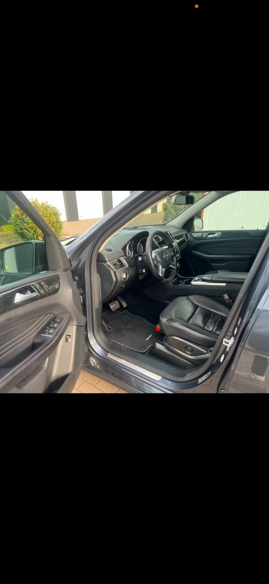 Mercedes-Benz ML 350 BlueTEC 4MATIC AMG Line Softclose TÜV Neu