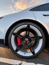 Porsche Taycan 4S 21" Felgen in Wagenf. AF-Ci3 Sound - Porsche Taycan von privat