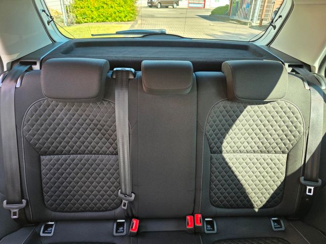 SKODA Fabia — Foto 26