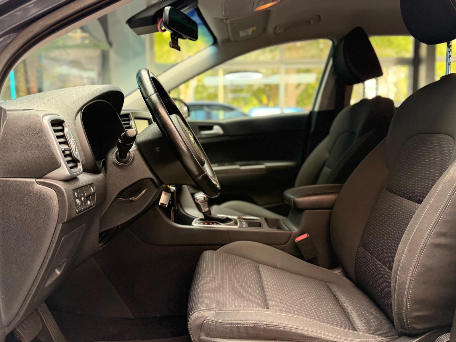 Kia Sportage Vision 4WD 2.0l/BT/Navi/Aut./LHZ/PDC