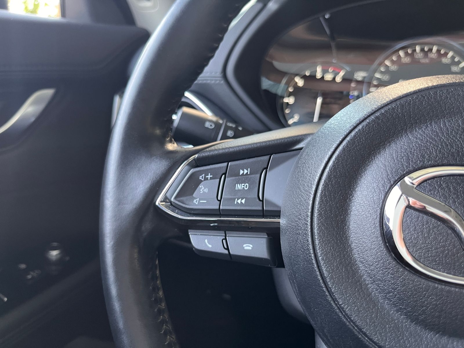 Fahrzeugabbildung Mazda CX-5 Sports-Line AWD 360° BOSE MATRIX Sitzbel.