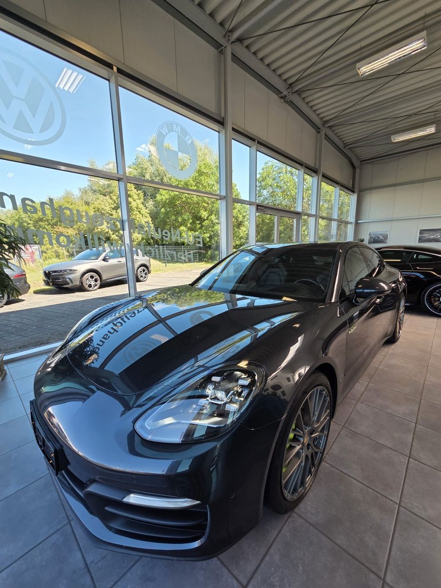 Fahrzeugabbildung Porsche Panamera 4 E-Hybrid Platinum Edition/VOLL