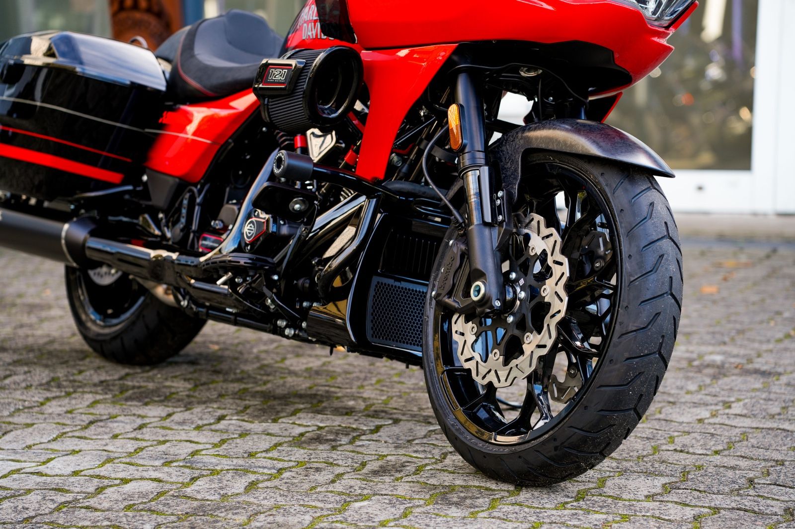 Fahrzeugabbildung Harley-Davidson CVO Road Glide  FLTRXSTSE 121 cui MY 26