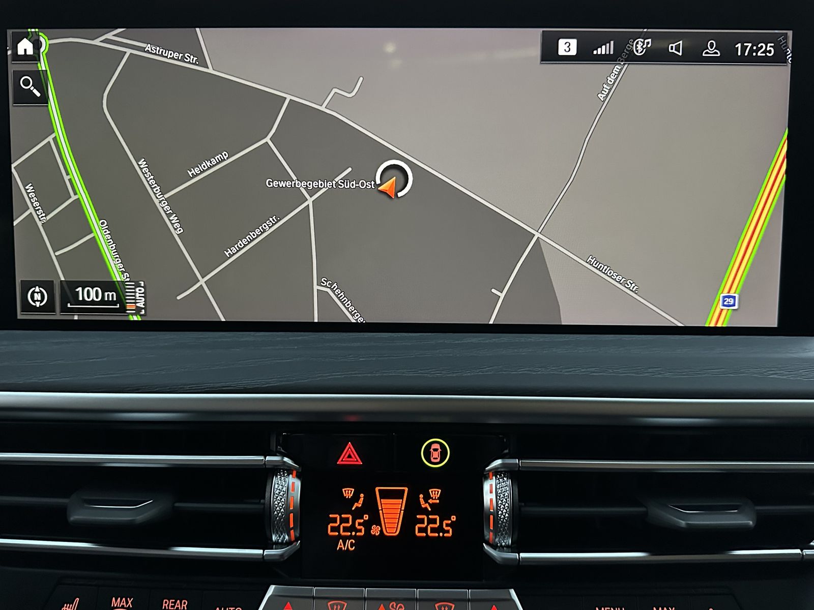 Fahrzeugabbildung BMW X3 xDrive30e M-Sport NAV+LED+PANO+HEAD-UP+AHK+VC