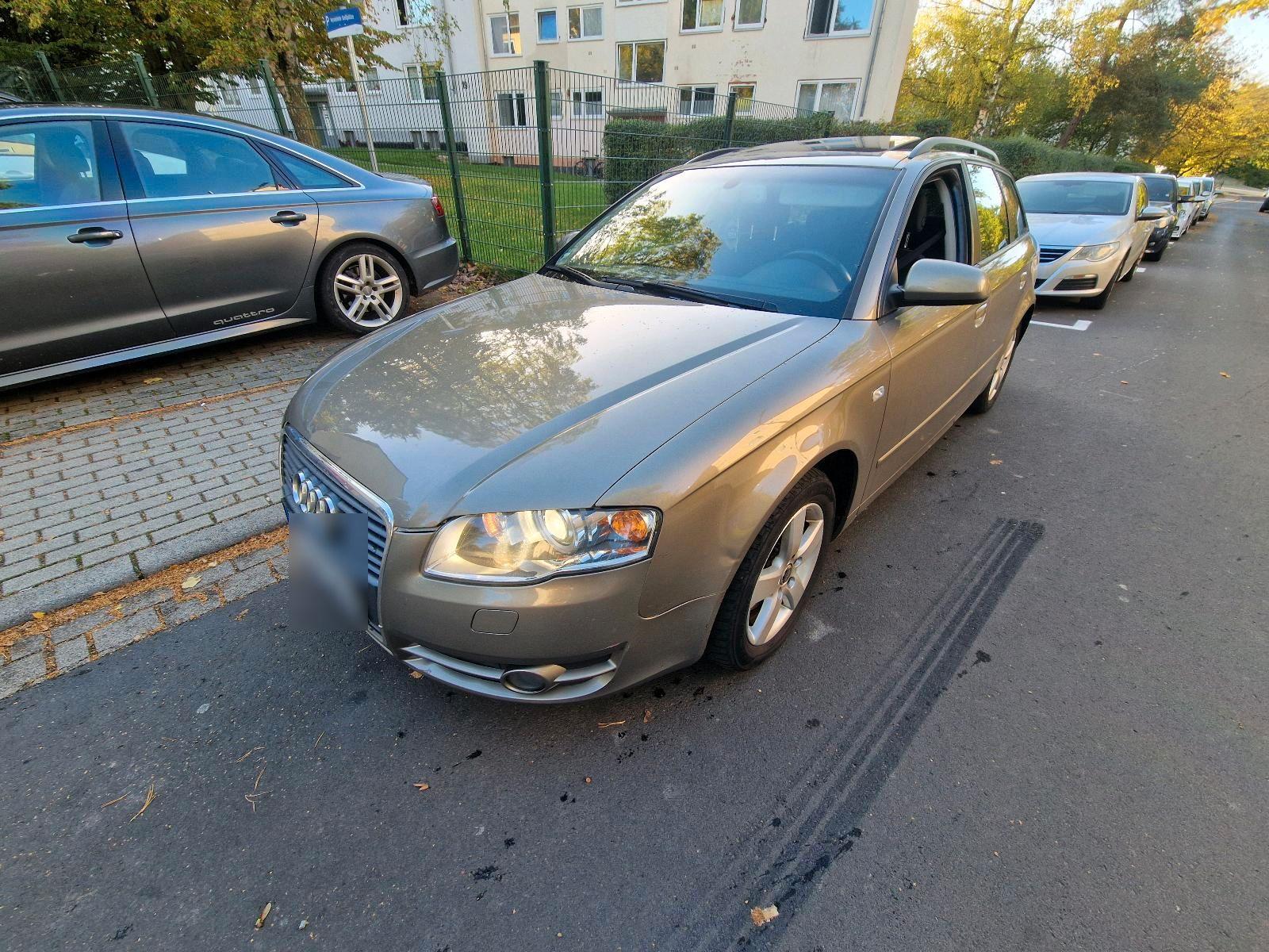 Audi Quattro 2006 — вигляд ззаду