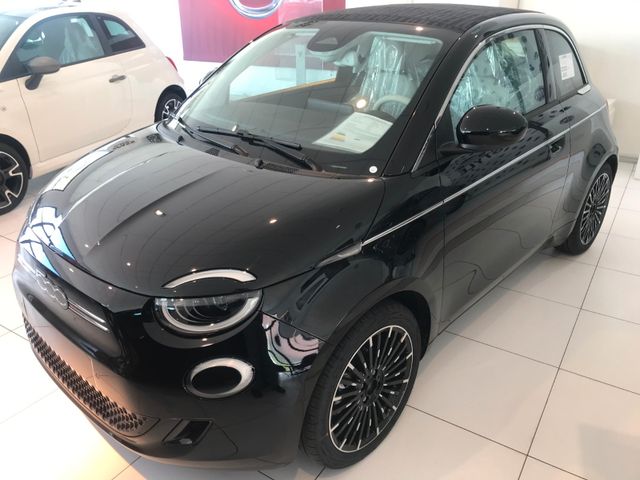 Fiat 500e Cabrio by Bocelli