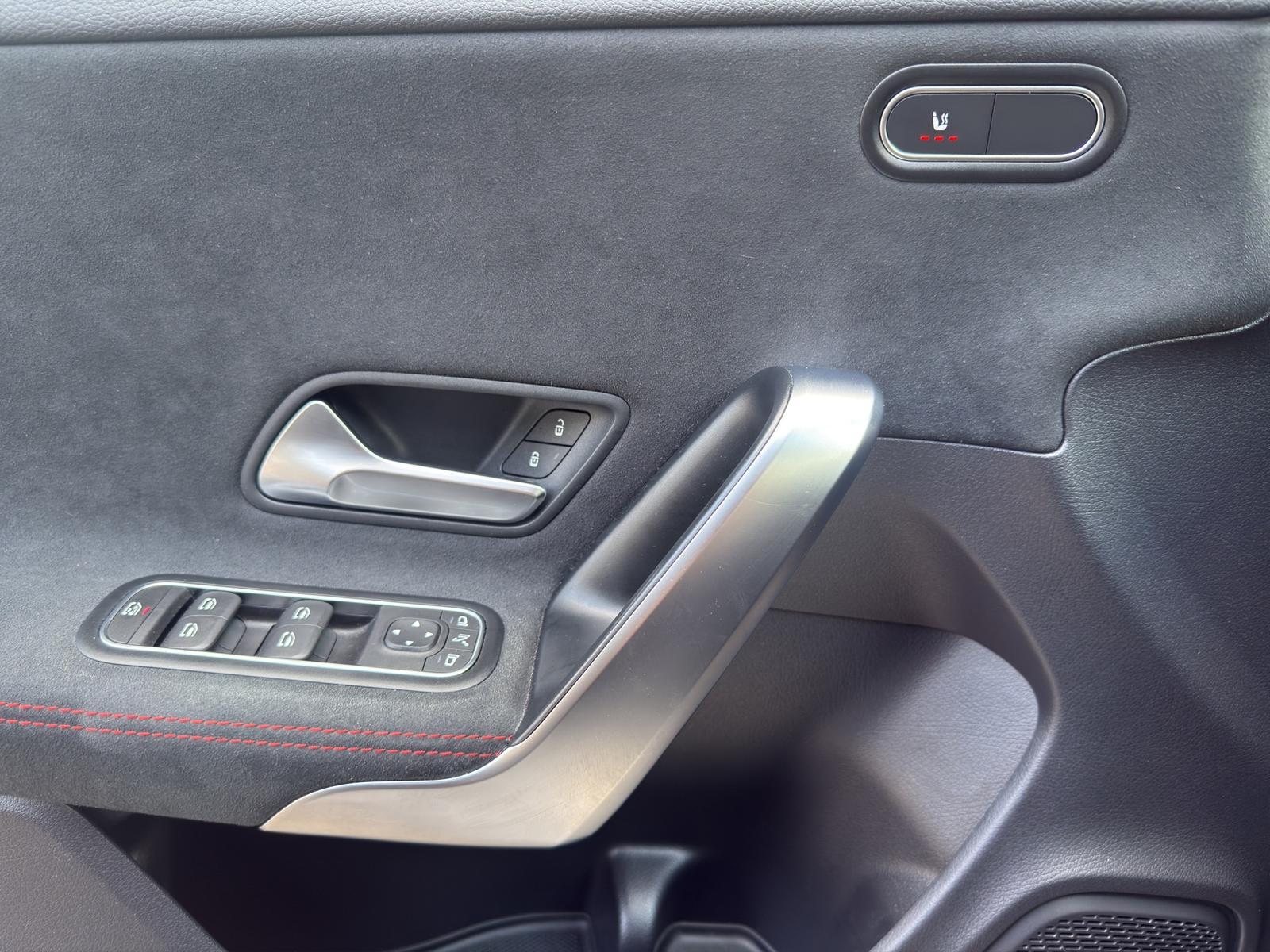 Mercedes-Benz CLA 180 SB AMG 360°KAM CARPLAY, миниатюра 25