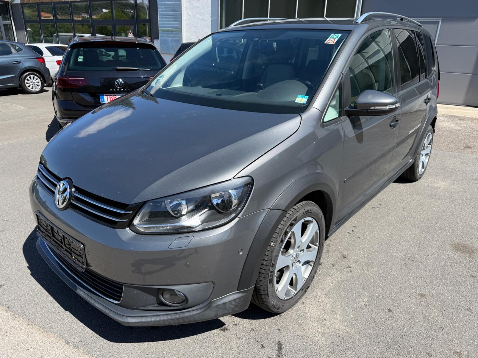 Volkswagen Touran Cross  2.0 TDI DSG *7Sitzer* Unfall